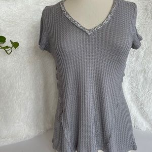 Juicy Couture Gray Short Sleeve VNeck Ruffle Top S